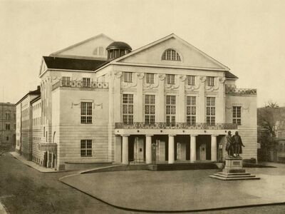 Theatergebäude 1908